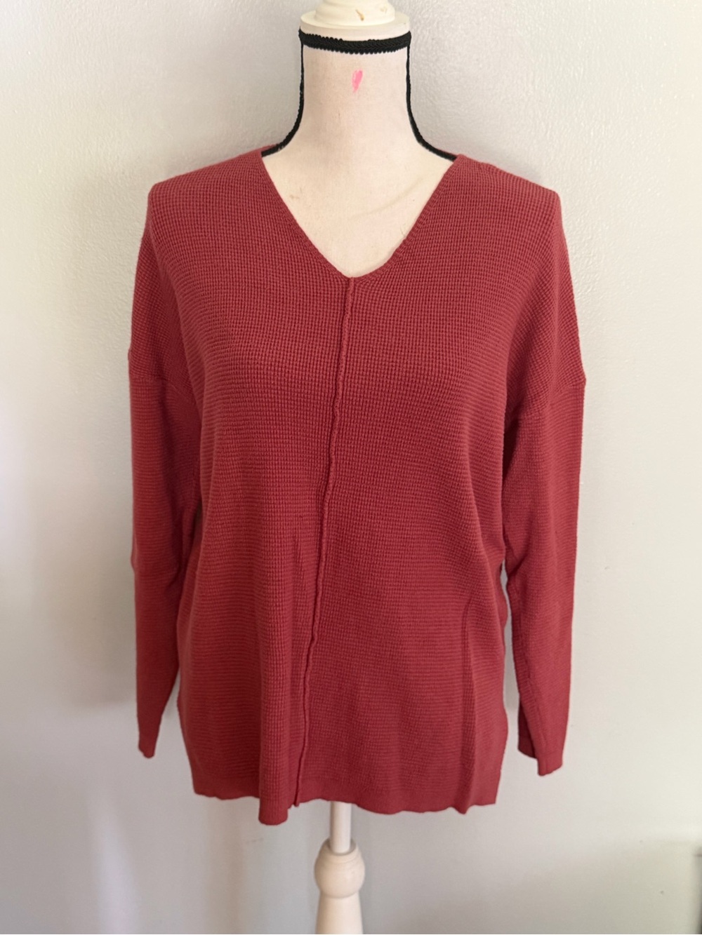 Women's V-Neck Lightweight Sweater - Dusty Rose
